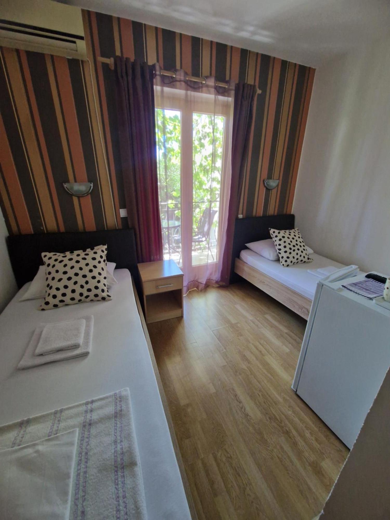 Guest House Damjana Budva Exterior foto