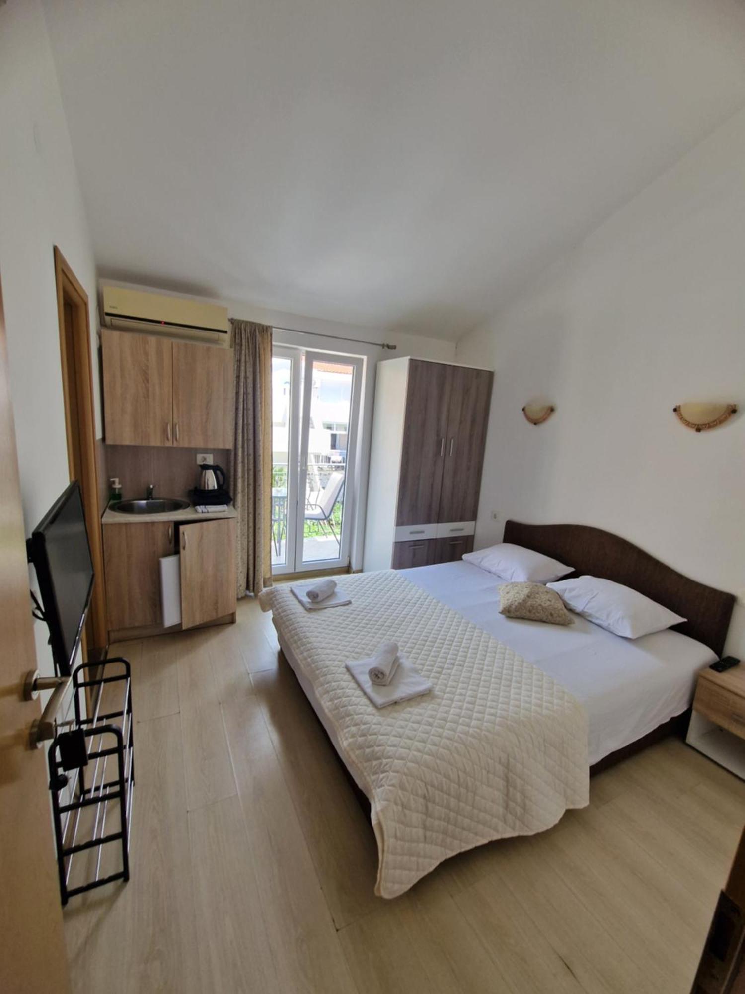 Guest House Damjana Budva Exterior foto