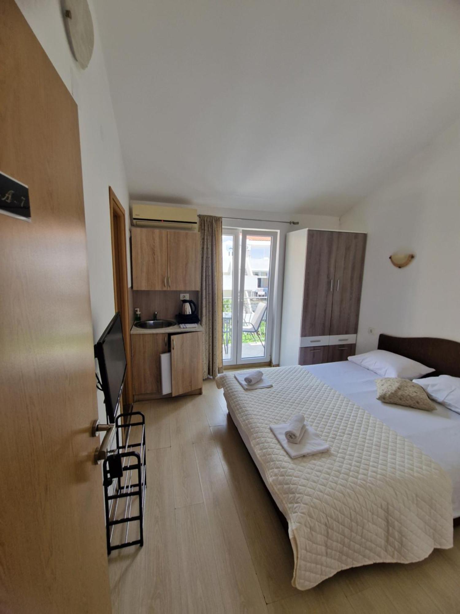 Guest House Damjana Budva Exterior foto